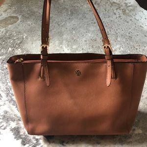Authentic Tory Burch Robinson Tote